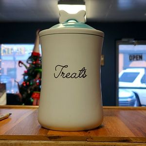 Dog/ cat treat jar
